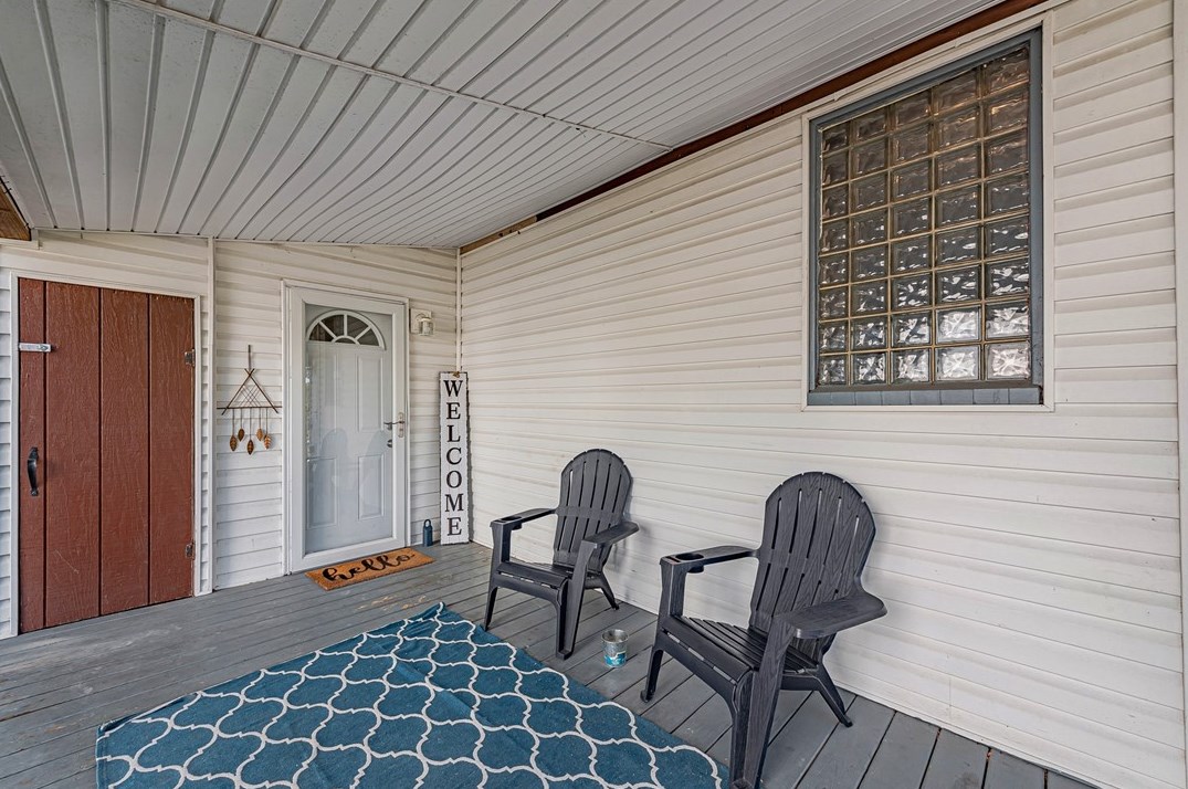 631 Ridge Ave, Collier Township PA  15106-2844 exterior