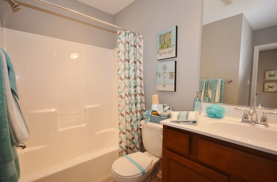 2219 Shawnee Dr, Washington PA 15301-5020 exterior