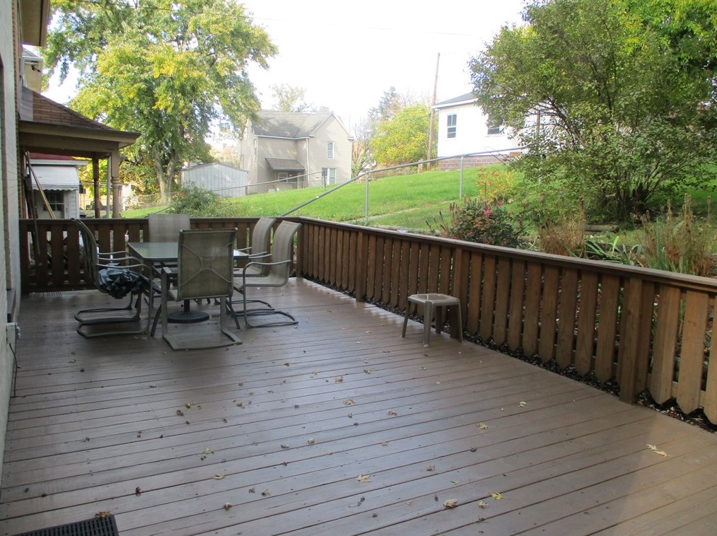 546 Jefferson Ave, Washington PA 15301-4117 exterior