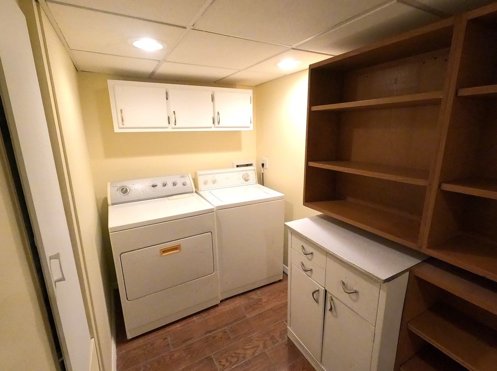 1013 Squaw Run Rd, Ellwood City PA  16117-6965 exterior