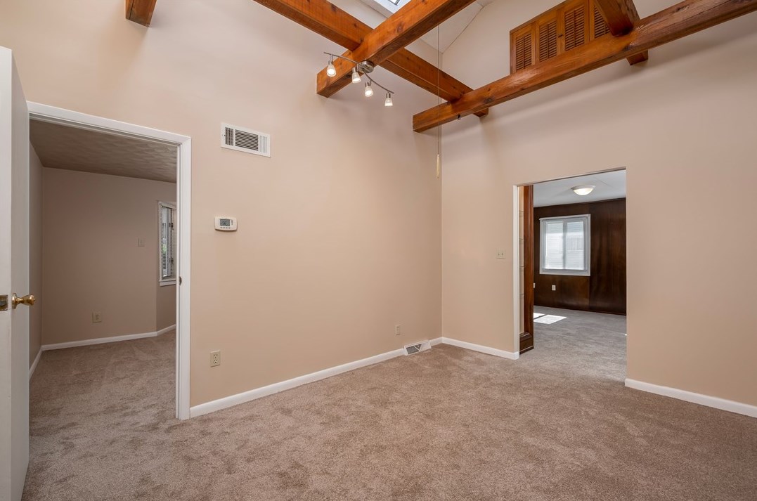 1013 Squaw Run Rd, Ellwood City PA  16117-6965 exterior