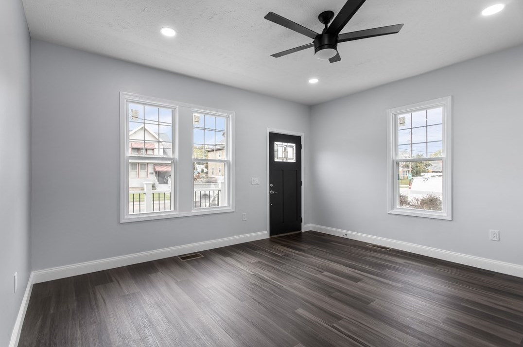 817 Pike St, Houston PA  15342-1342 exterior