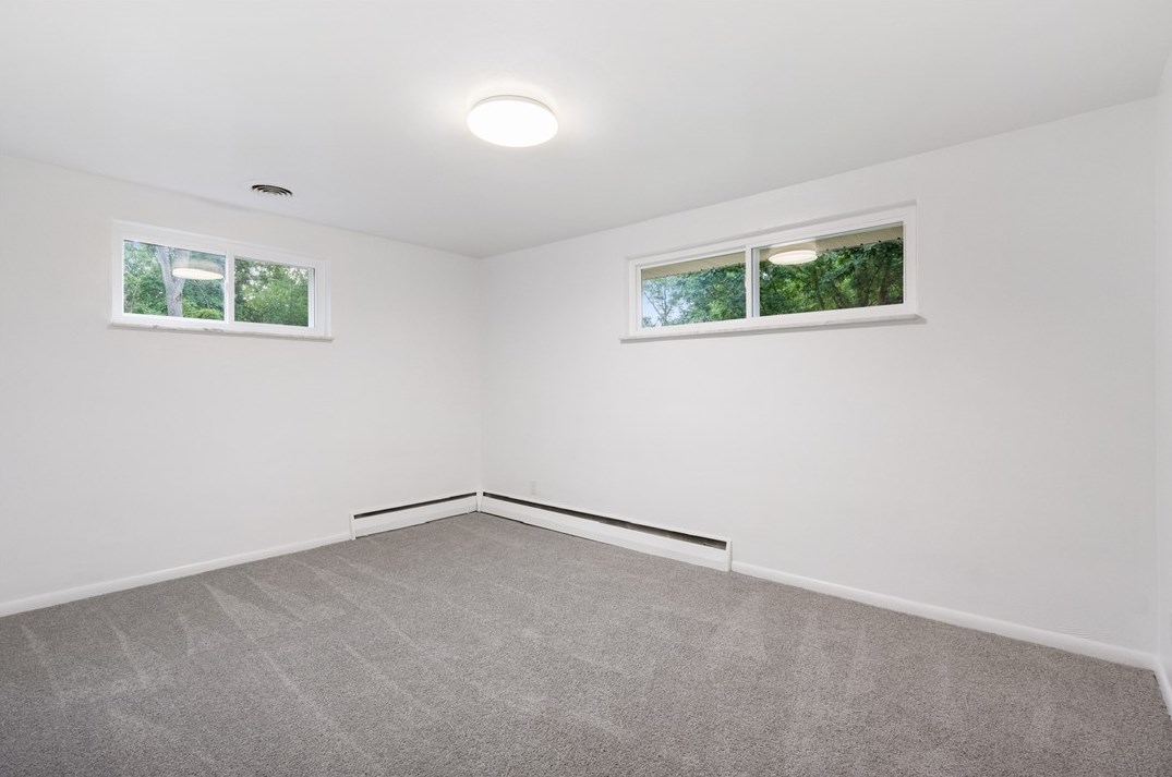 75 Woodside Dr, Washington PA  15301-3064 exterior