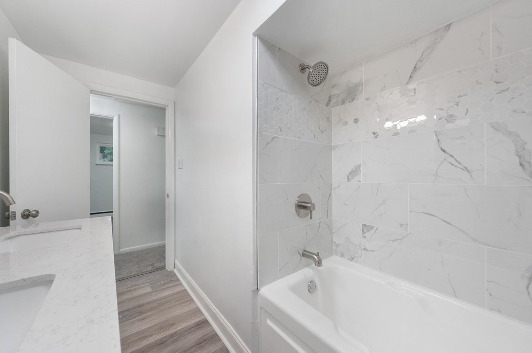 75 Woodside Dr, Washington PA  15301-3064 exterior