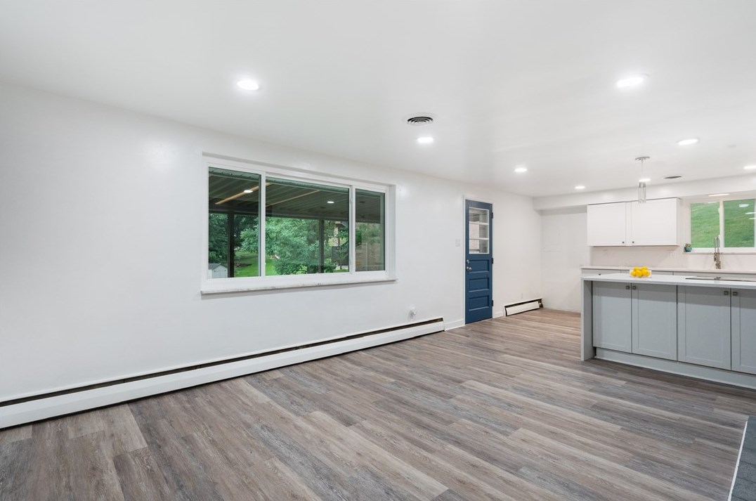 75 Woodside Dr, Washington PA  15301-3064 exterior