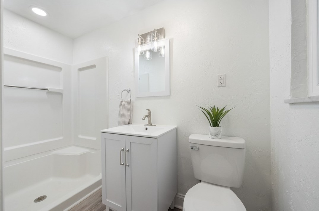 75 Woodside Dr, Washington PA  15301-3064 exterior