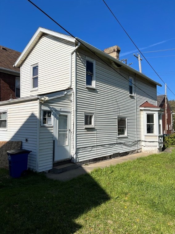 115 4th Ave, Rankin PA  15104-1120 exterior