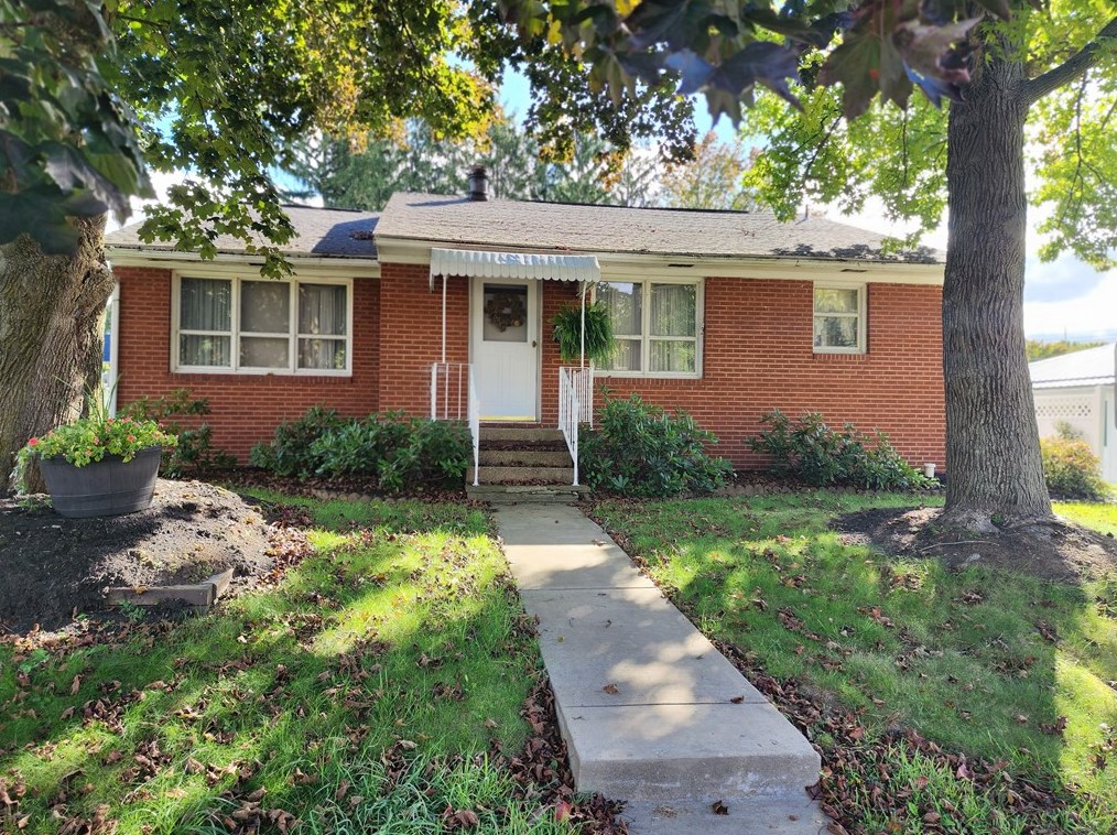 151 15th St, Indiana PA  15701-2588 exterior