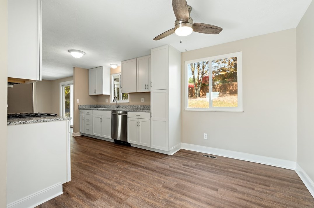 2047 Haymaker Rd, Monroeville PA  15146-4727 exterior