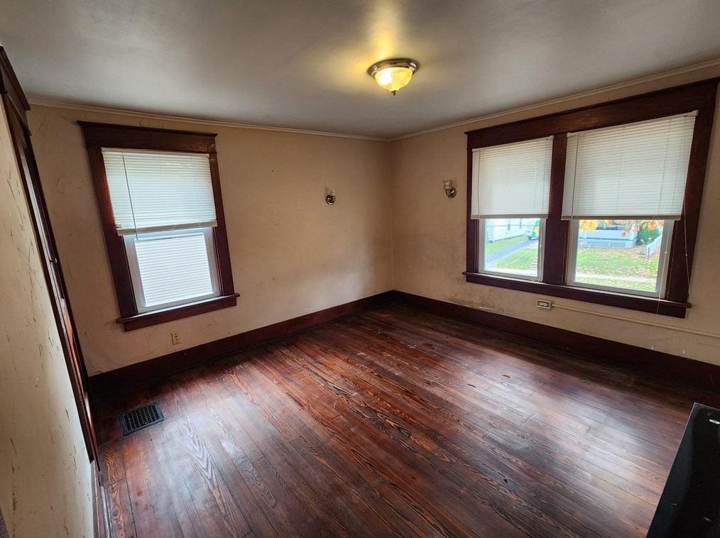 505 Sheridan Ave, New Castle PA  16105-2437 exterior