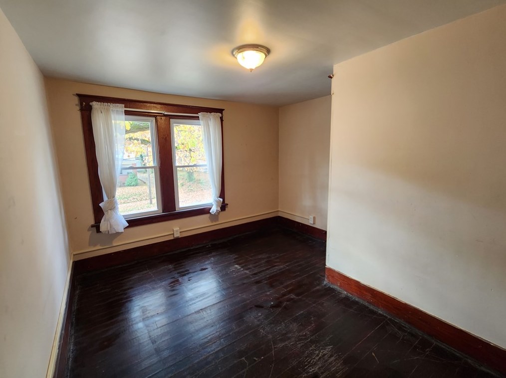 505 Sheridan Ave, New Castle PA  16105-2437 exterior