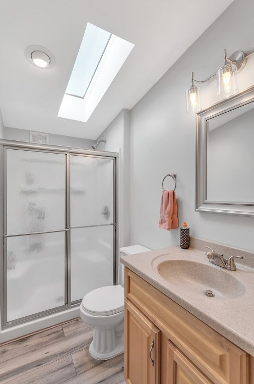 125 2nd Ave, Ellwood City PA  16117-4709 exterior