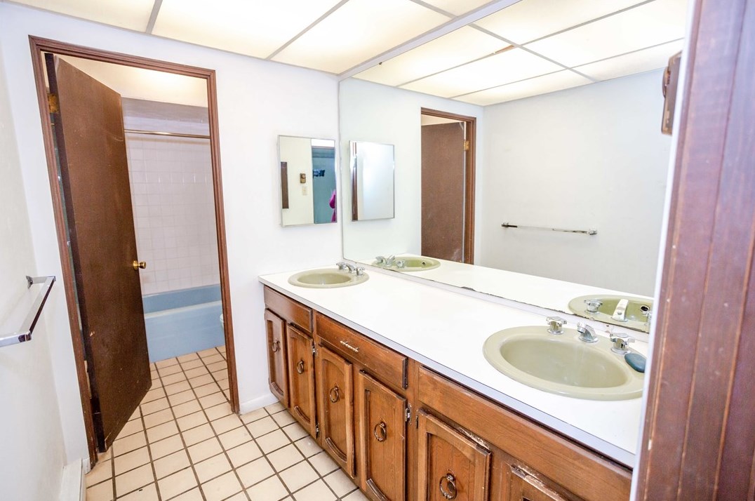 115 Hamilton St, Indiana PA 15701-2408 exterior