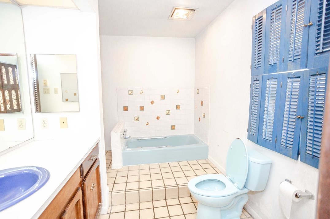 115 Hamilton St, Indiana PA 15701-2408 exterior