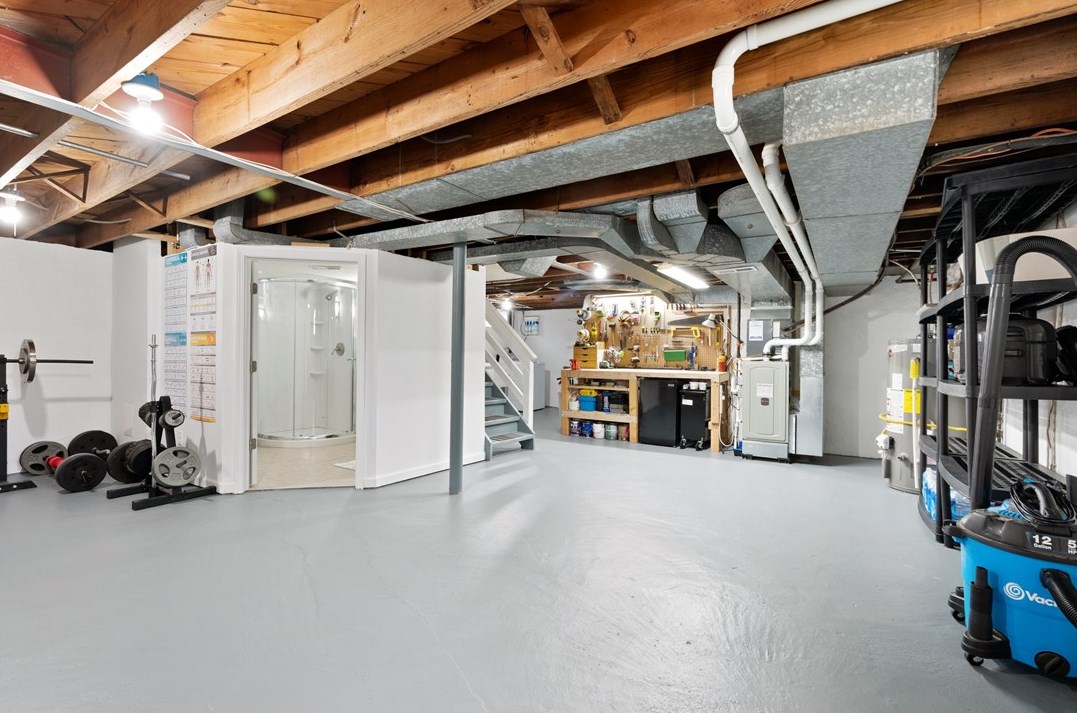 4065 Lee Manor Dr, Allison Park PA  15101-3126 exterior