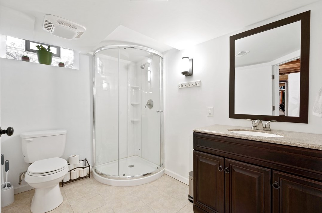 4065 Lee Manor Dr, Allison Park PA  15101-3126 exterior