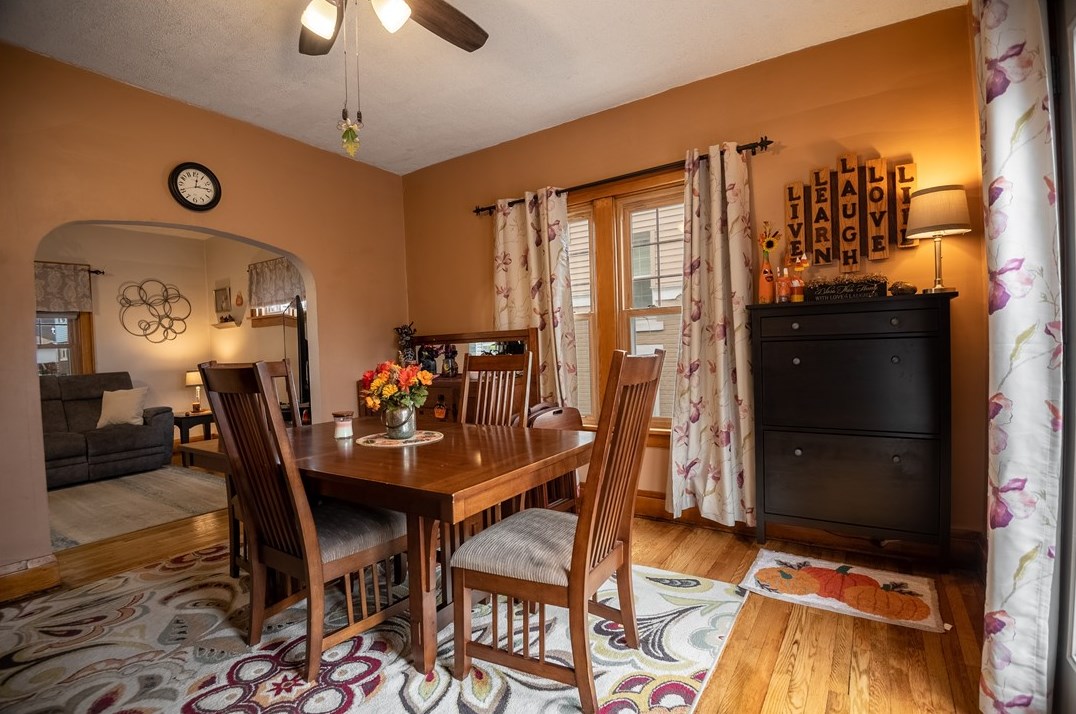 160 White Ave, Hermitage PA  16146-3082 exterior