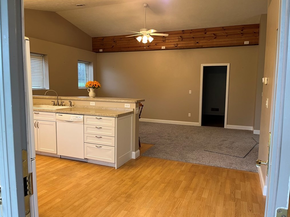 501 Dinnerbell Rd, Butler PA  16002-7719 exterior