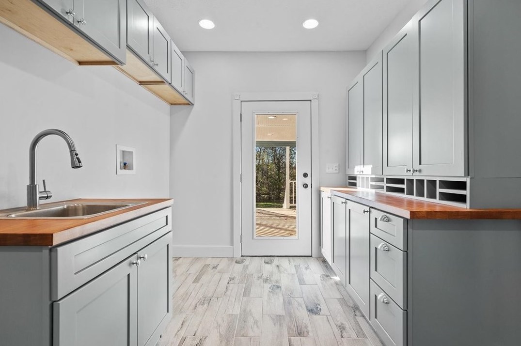 151 Rockdale Rd, Butler PA  16002-0953 exterior