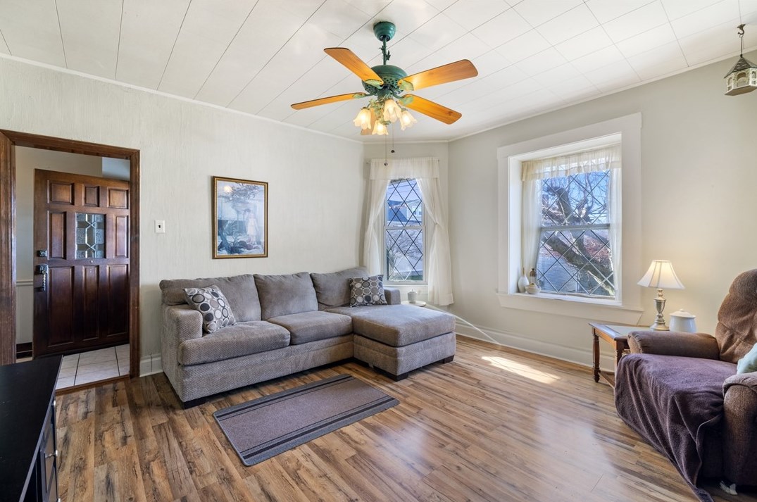 55 5th Ave, Freedom PA  15042-1005 exterior