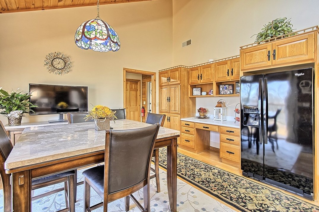 304 Churchill Dr, Greensburg PA  15601-1077 exterior