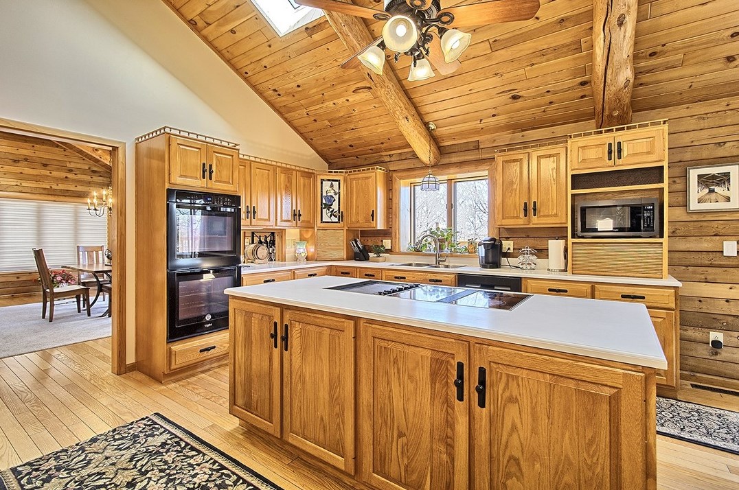 304 Churchill Dr, Greensburg PA  15601-1077 exterior