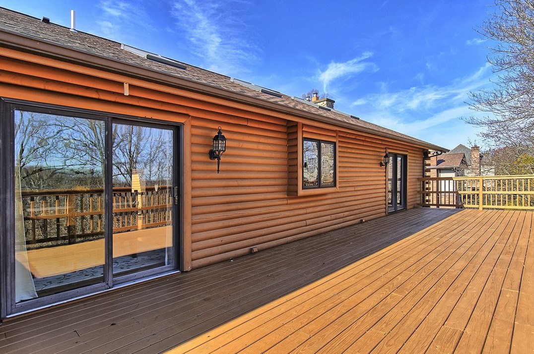 304 Churchill Dr, Greensburg PA  15601-1077 exterior