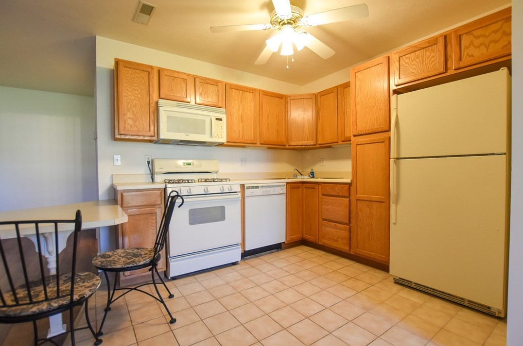 404 Stoneridge Blvd, Butler PA 16001-6678 exterior