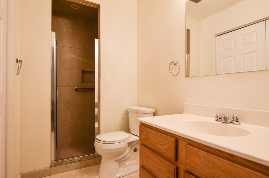 404 Stoneridge Blvd, Butler PA 16001-6678 exterior