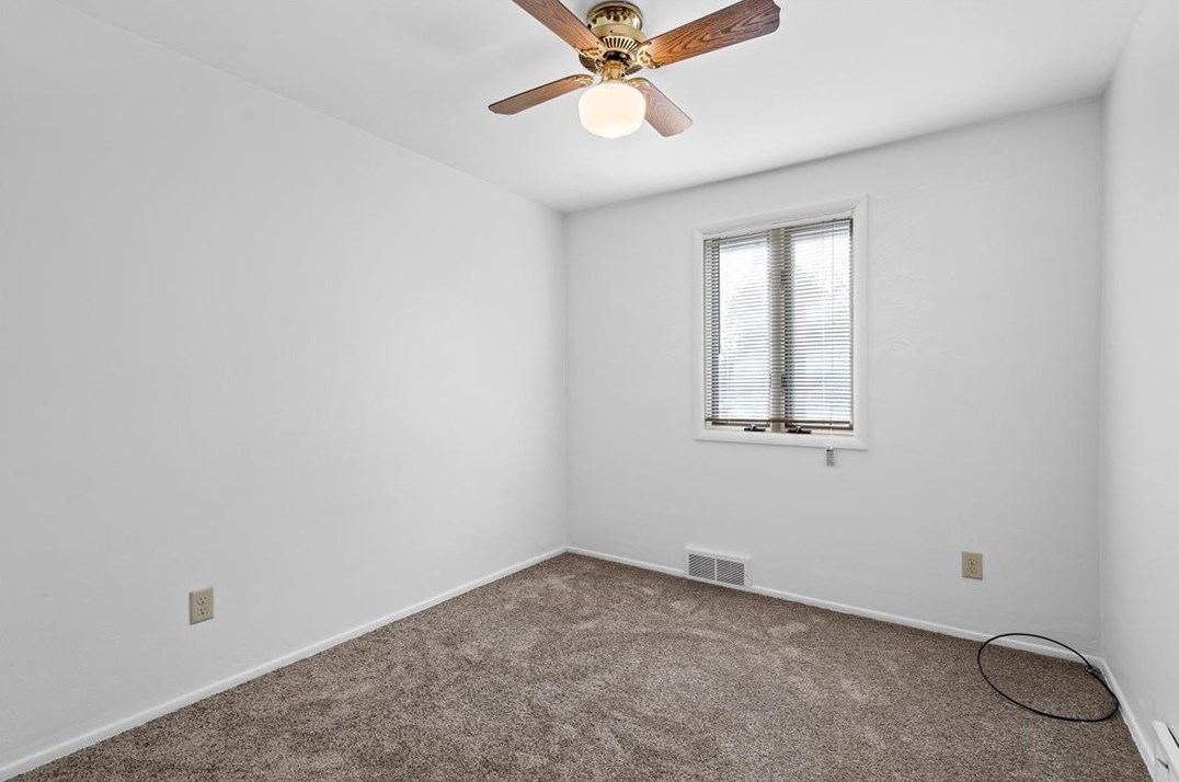 14135 Torie Dr, North Huntingdon PA 15642-5101 exterior