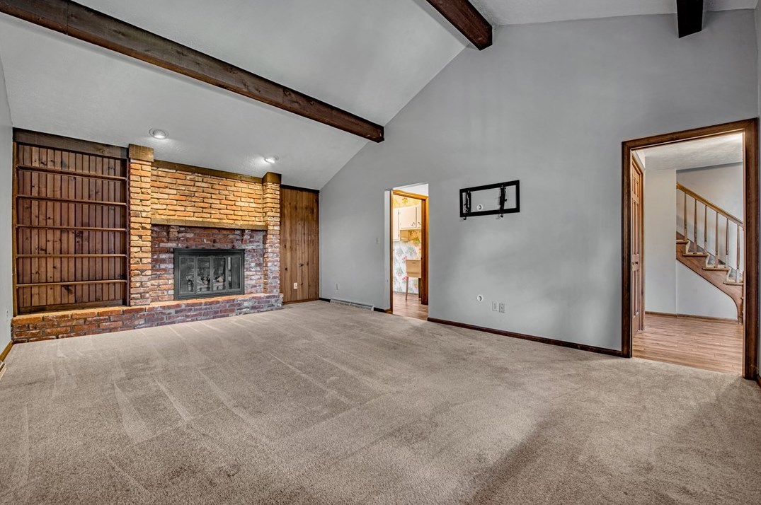 31 Brookdale Dr, Greensburg PA  15601-5856 exterior