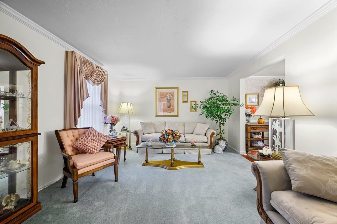 1430 Fernledge Dr, Allison Park PA  15101-4050 exterior