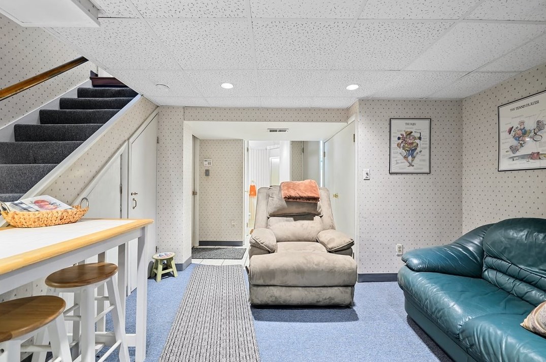 1430 Fernledge Dr, Allison Park PA  15101-4050 exterior