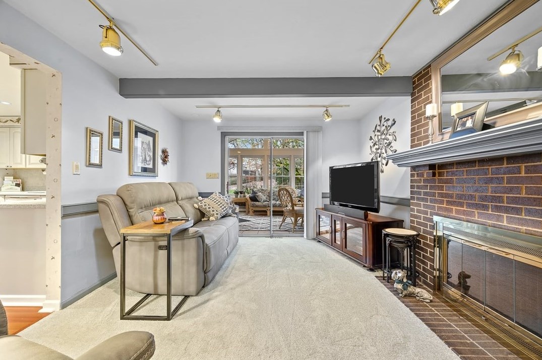 1430 Fernledge Dr, Allison Park PA  15101-4050 exterior