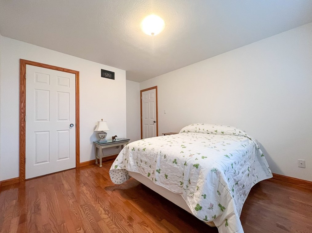 121 Heartland Dr, Butler PA 16001-2968 exterior