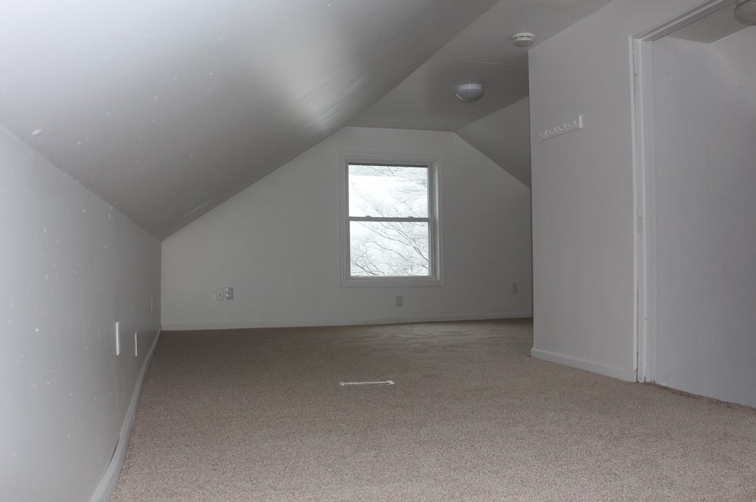 1810 Windover Ave, Ellwood City PA  16117-3445 exterior