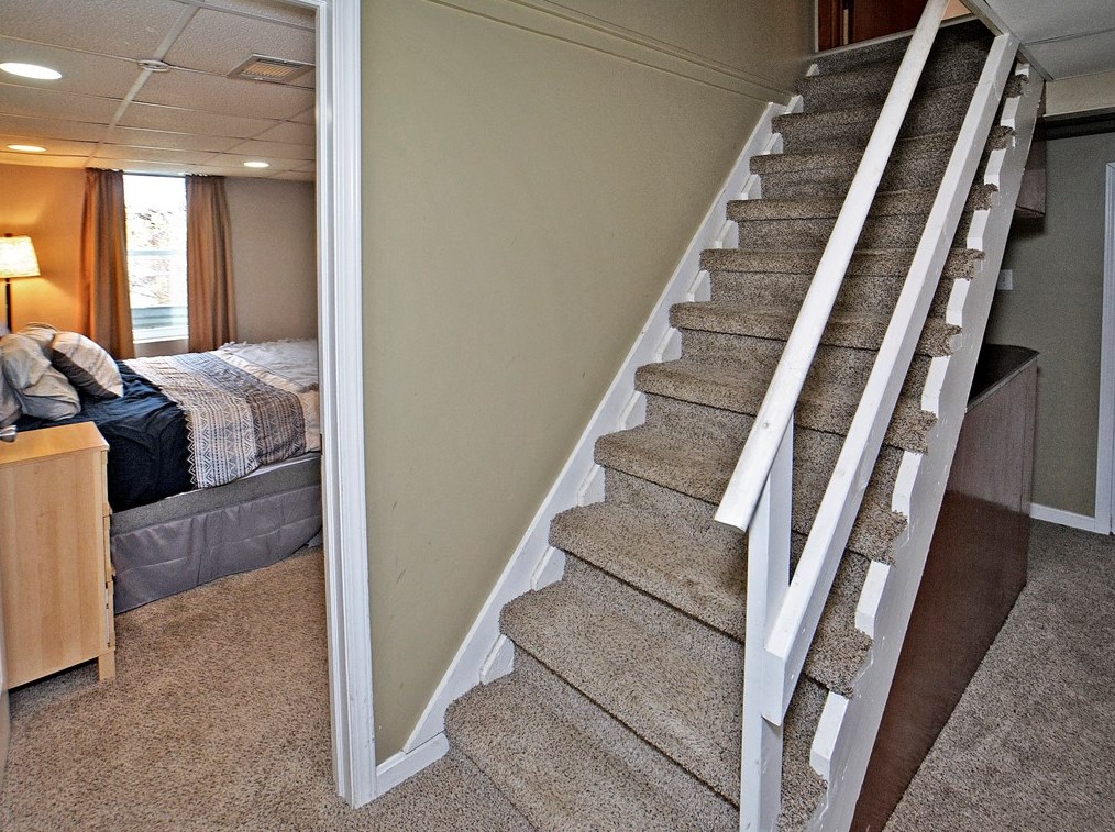 209 Willow Dr, Monroeville PA  15146-4552 exterior