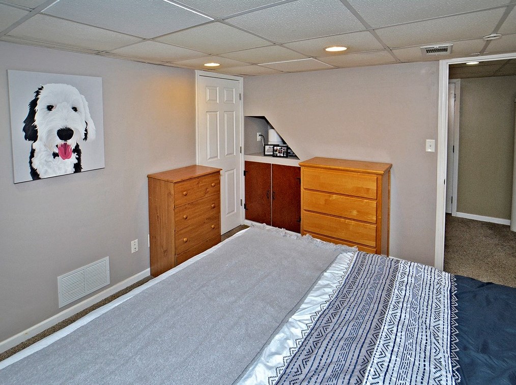 209 Willow Dr, Monroeville PA  15146-4552 exterior