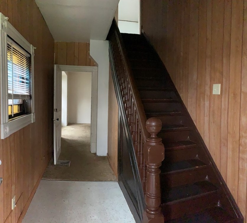 750 S Irvine, Hermitage, PA 16146