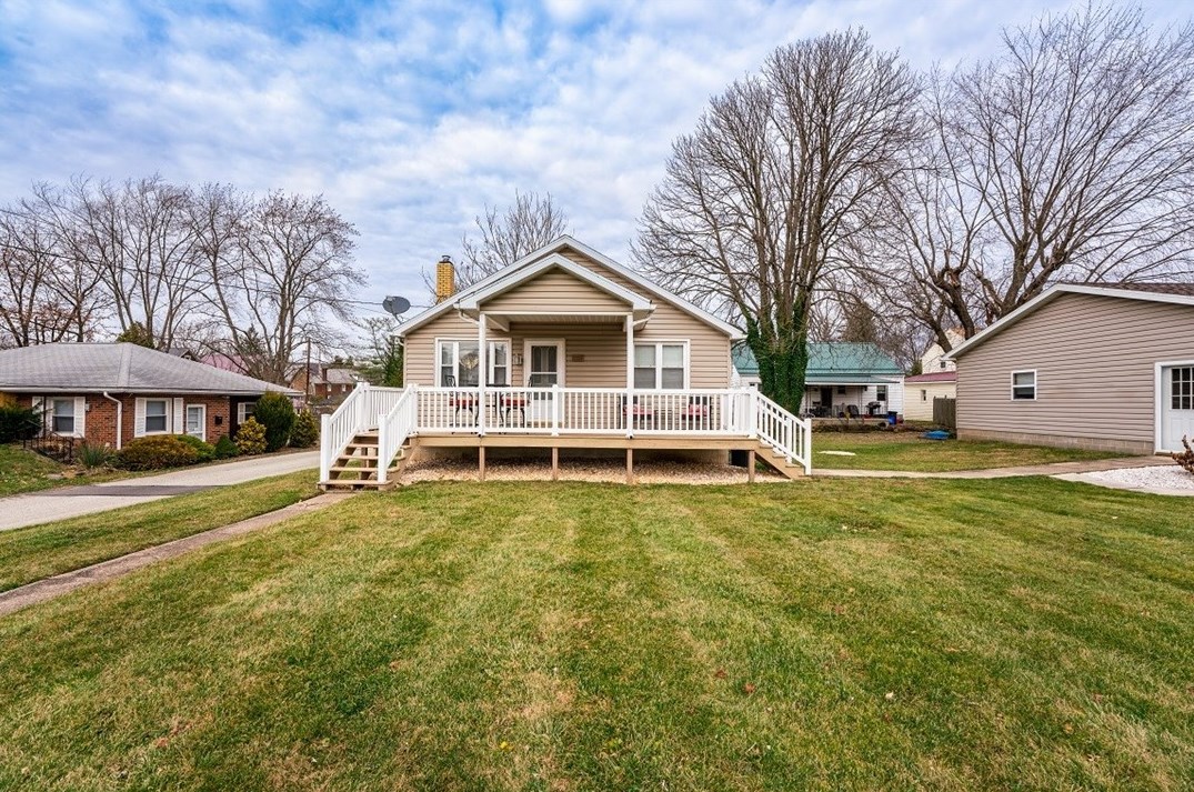 657 Virginia Ave, Indiana PA  15701-3154 exterior