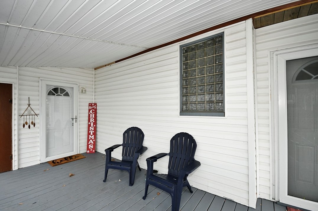 631 Ridge Ave, Collier Township PA  15106-2844 exterior
