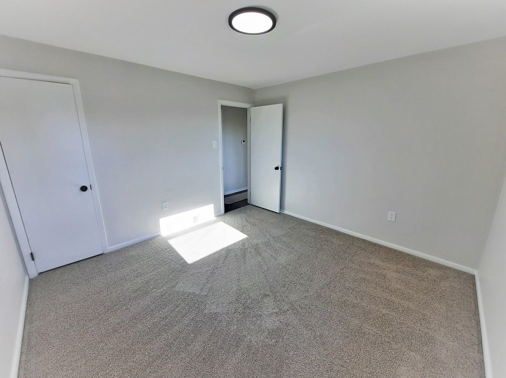 636 Morning Star Dr, Ellwood City PA  16117 exterior