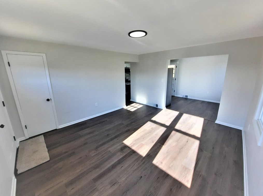 636 Morning Star Dr, Ellwood City PA  16117 exterior