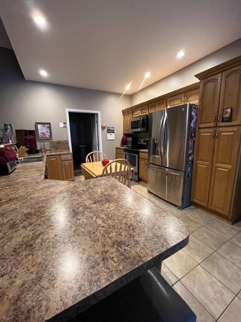 126 Clearwater Dr, Ellwood City PA  16117-3057 exterior