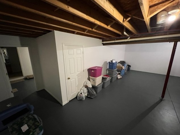 126 Clearwater Dr, Ellwood City PA  16117-3057 exterior