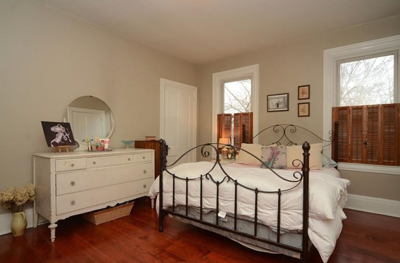 338 Frederick Ave, Sewickley, PA 15143