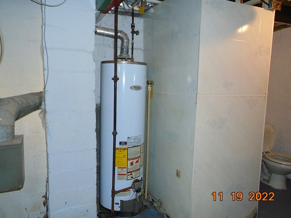 1405 Taylor Ave, New Kensington PA  15068-4155 exterior