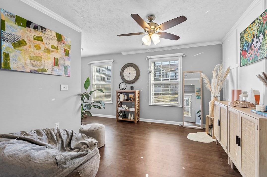 605 Aberdeen Ct, Moon Twp PA  15108-4271 exterior