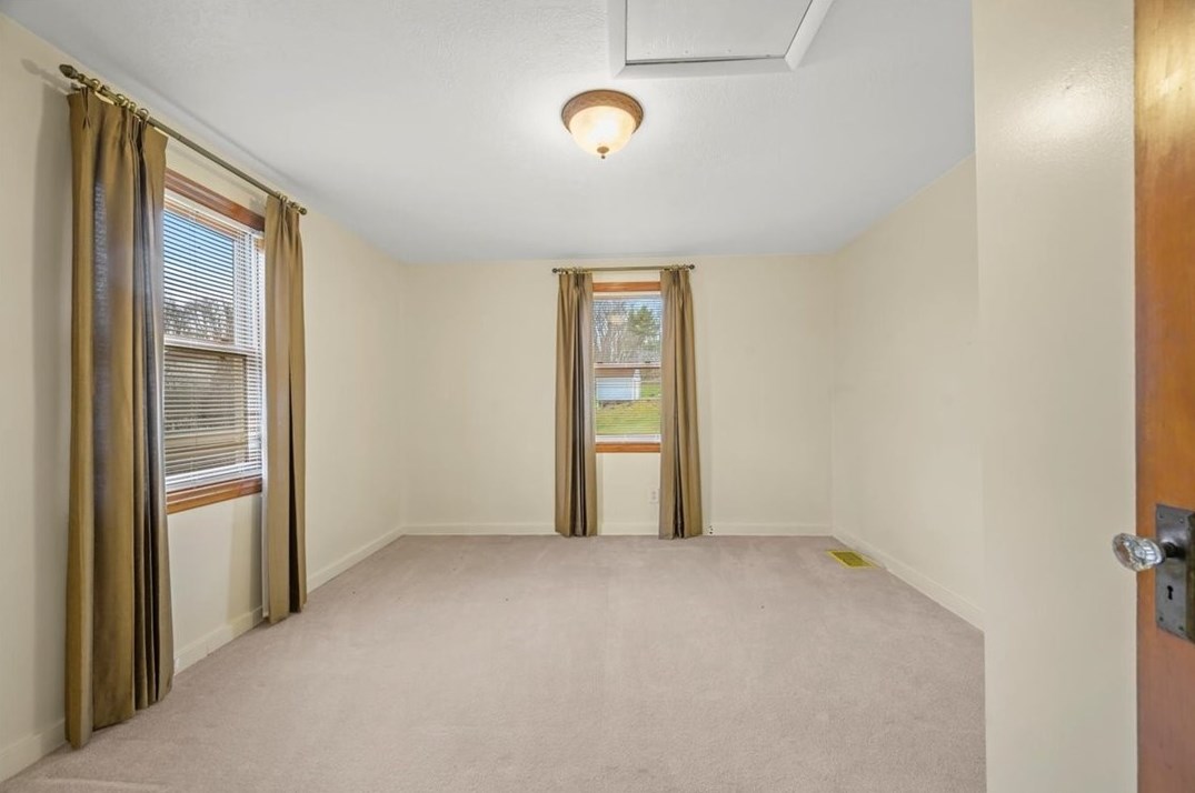 797 Locust Ave, Washington PA 15301-2739 exterior