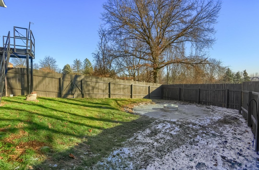 34 Coraopolis Rd, Moon Twp PA  15108-3702 exterior